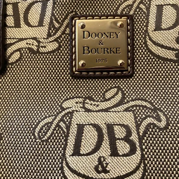 DOONEY & BOURKE DAVIS TASSEL TOTE - Picture 2 of 6